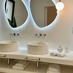 Myconian Theros Luxury Suites Ξενοδοχείο με διαμερίσματα Άνω Μερά