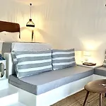 Myconian Theros Luxury Suites Άνω Μερά