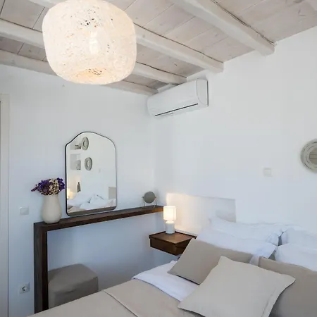 Myconian Theros Luxury Apart Otel