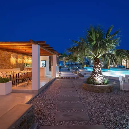 Myconian Theros Luxury Ξενοδοχείο με διαμερίσματα 4*