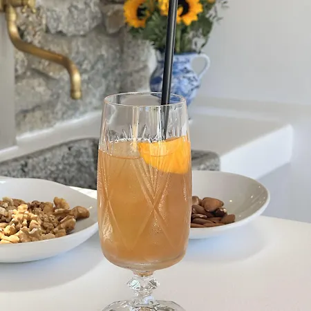 Ξενοδοχείο με διαμερίσματα Myconian Theros Luxury