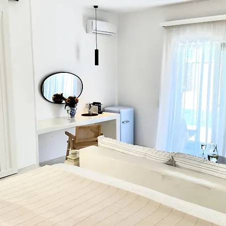 Myconian Theros Luxury