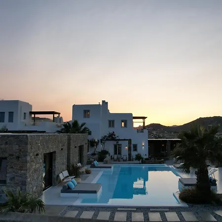 Otel Myconian Theros Luxury Ano Mera