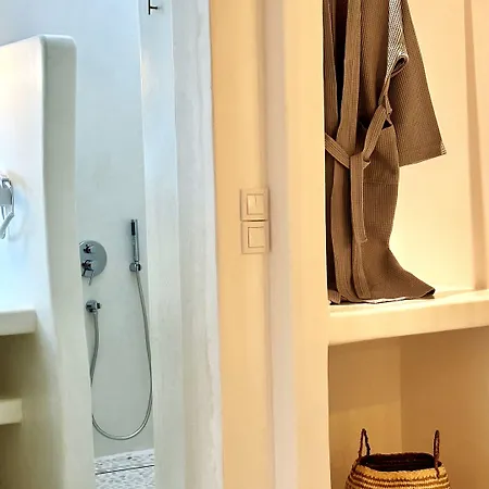 Myconian Theros Luxury Aparthotel Ano Mera