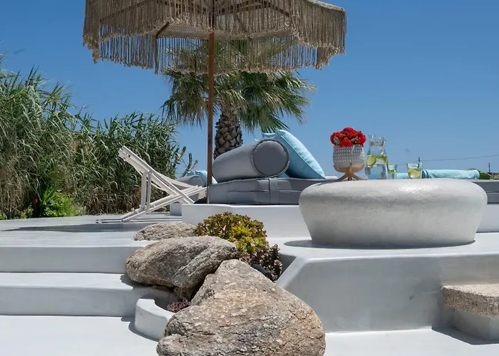 Myconian Theros Luxury Aparthotel Ano Mera